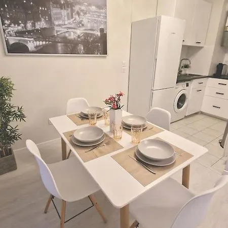 At Only A Few Steps From Stade De France And 10 Min From Rer-b