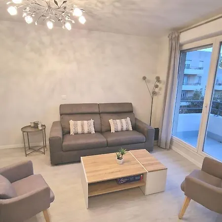At Only A Few Steps From Stade De France And 10 Min From Rer-b Apartment *