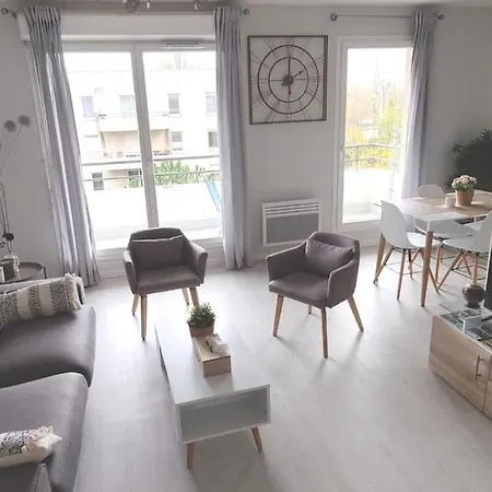 Apartment At Only A Few Steps From Stade De France And 10 Min From Rer-b