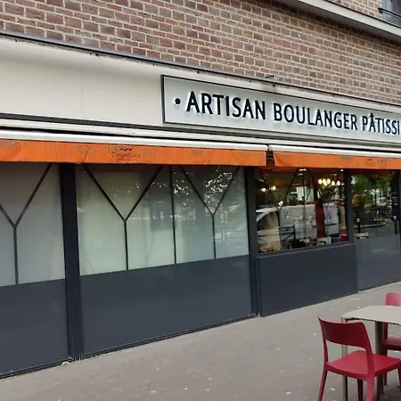 At Only A Few Steps From Stade De France And 10 Min From Rer-b Apartment *